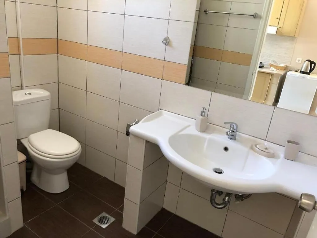 Petros Rooms Sofia Livadi Kondoyenádha Grækenland